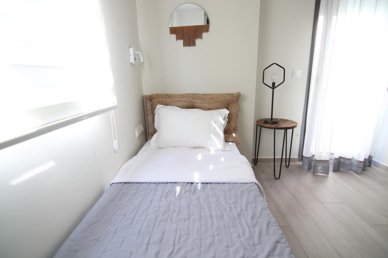 Hanioti Suite Maisonette In Front Of The Sea 외부 사진